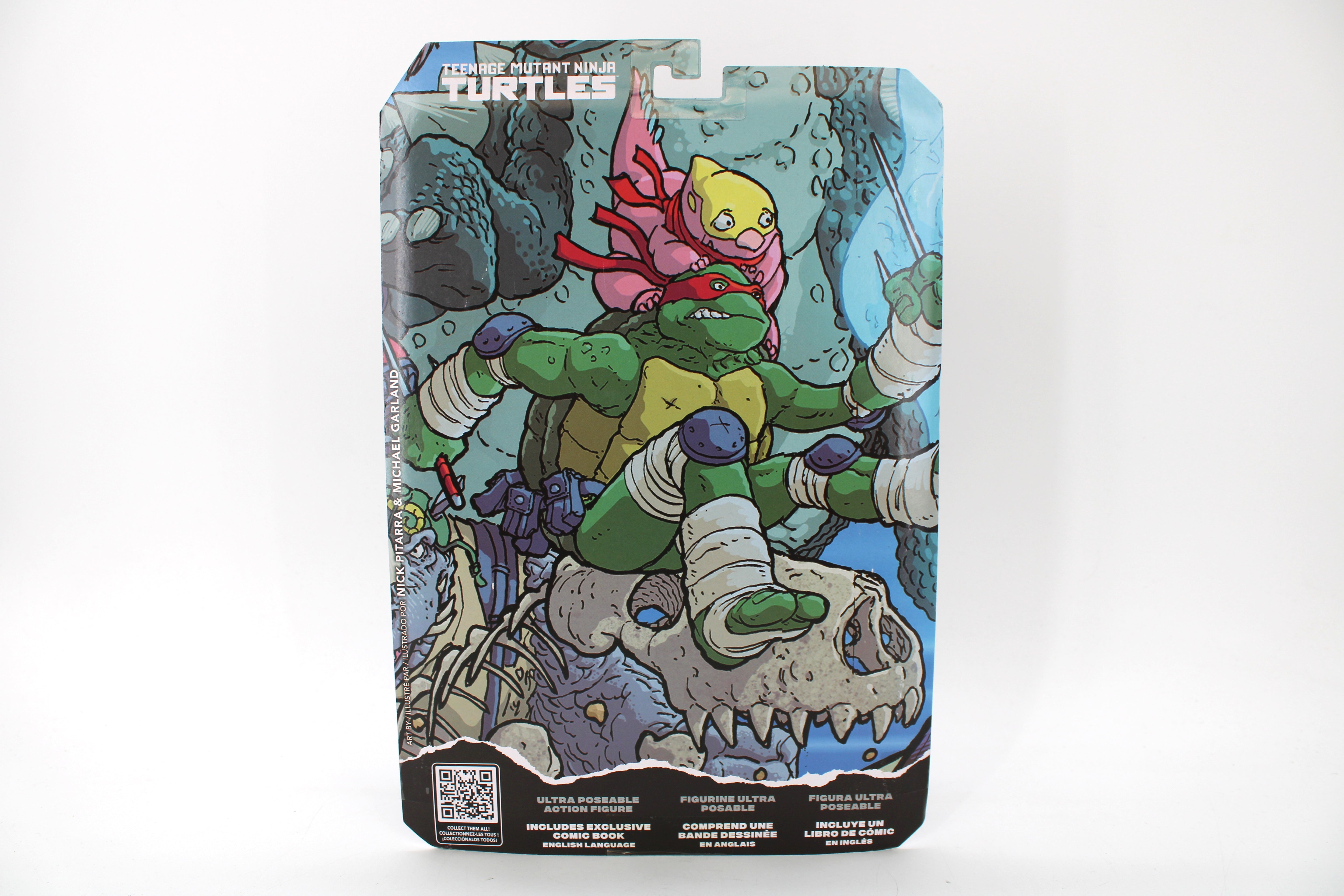 TMNT Raphael Page Punchers Action Figure (2025 McFarlane Toys) - view 2