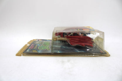 Todd Toys Spawn Action Figure with Special Edition Comic Book (1994 McFarlane Toys) - view 3