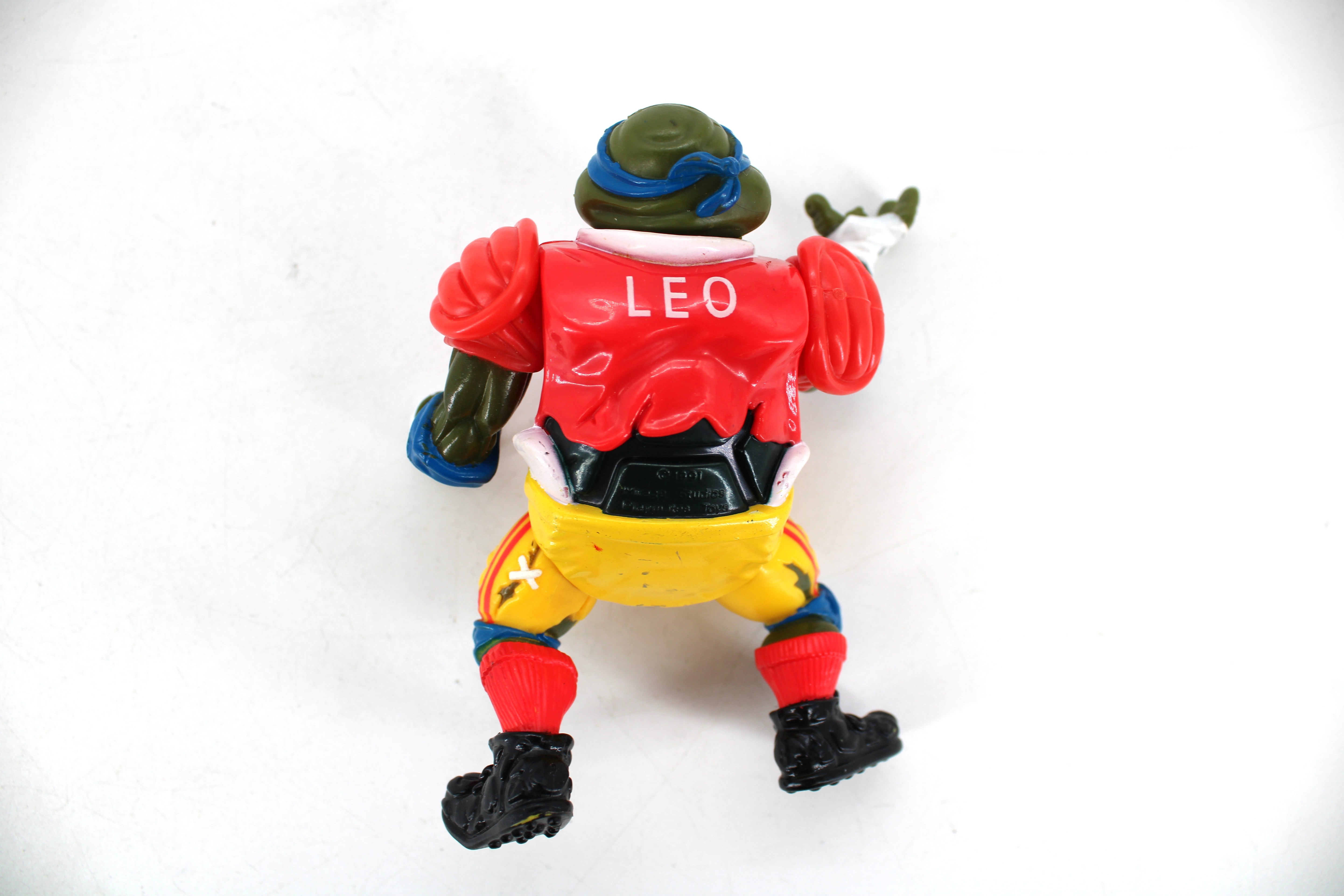 TMNT Tossin' Leo Action Figure (1991 Playmates Toys) - view 3