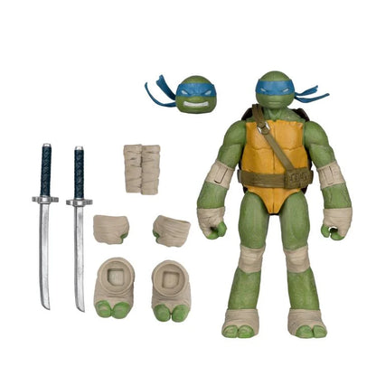 Teenage Mutant Ninja Turtles Page Punchers Leonardo 5" Action Figure with Comic