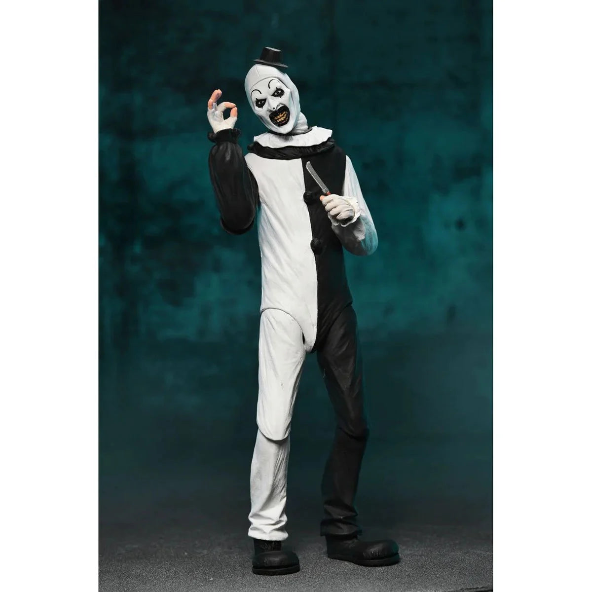 Terrifier Ultimate Art the Clown Action Figure - view 4