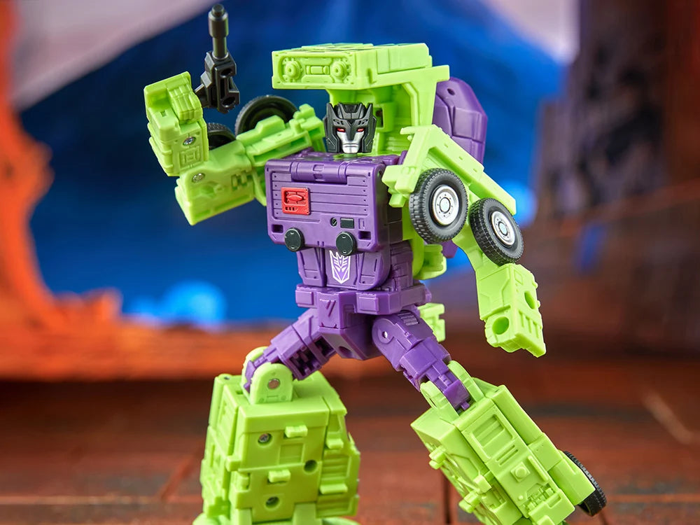 Mixmaster The Transformers: The Movie Studio Series Voyager Class Constructicon Action Figure
