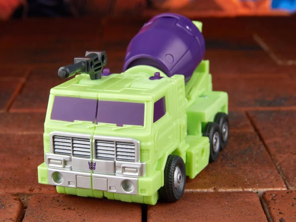 Mixmaster The Transformers: The Movie Studio Series Voyager Class Constructicon Action Figure