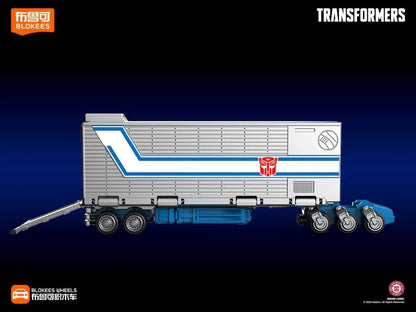 Transformers Blokees Wheels CT01 Optimus Prime with Trailer Model Kit - view 3