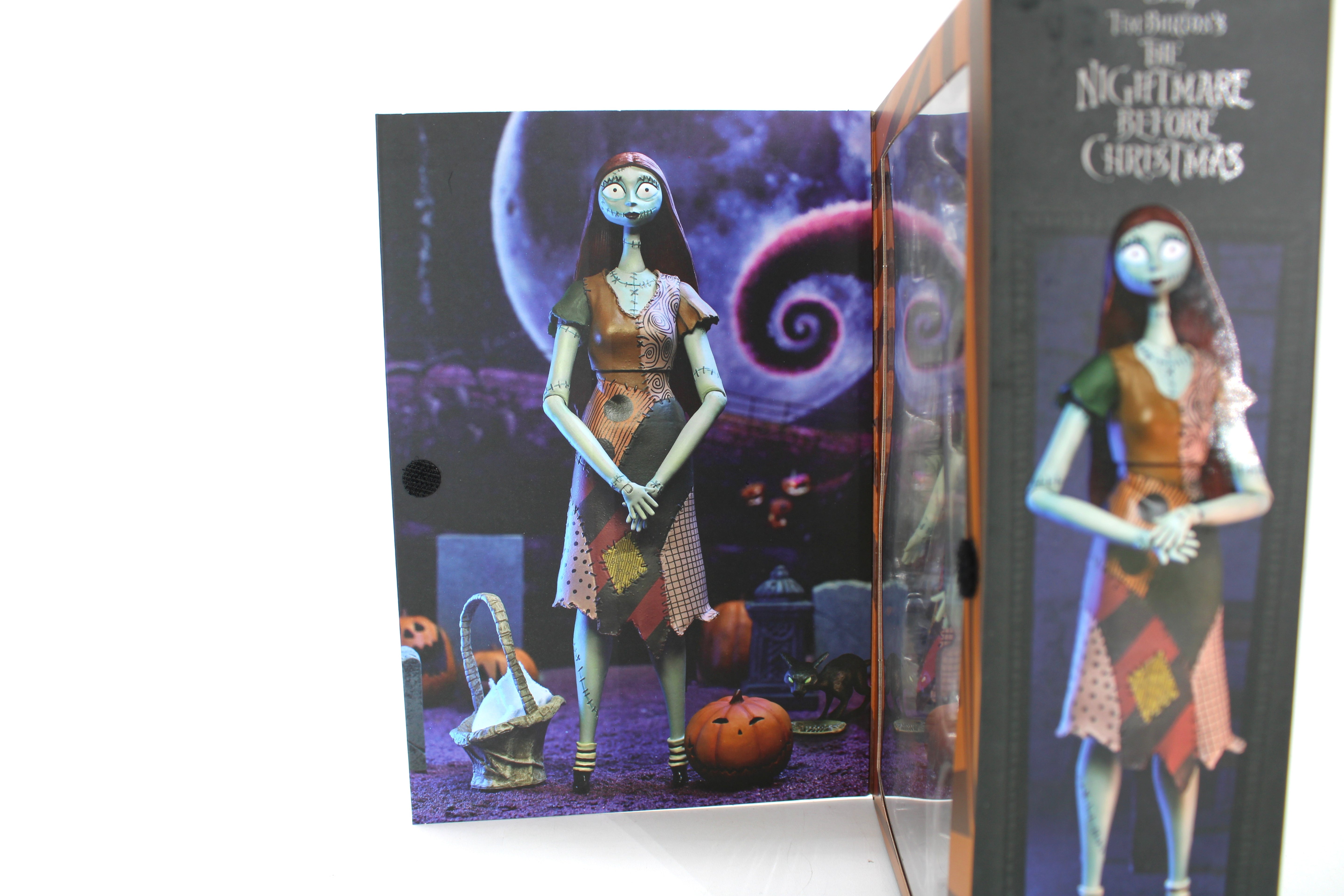 Tim Burton's The Nightmare Before Christmas Ultimate Sally Action Figure (2025) - view 3