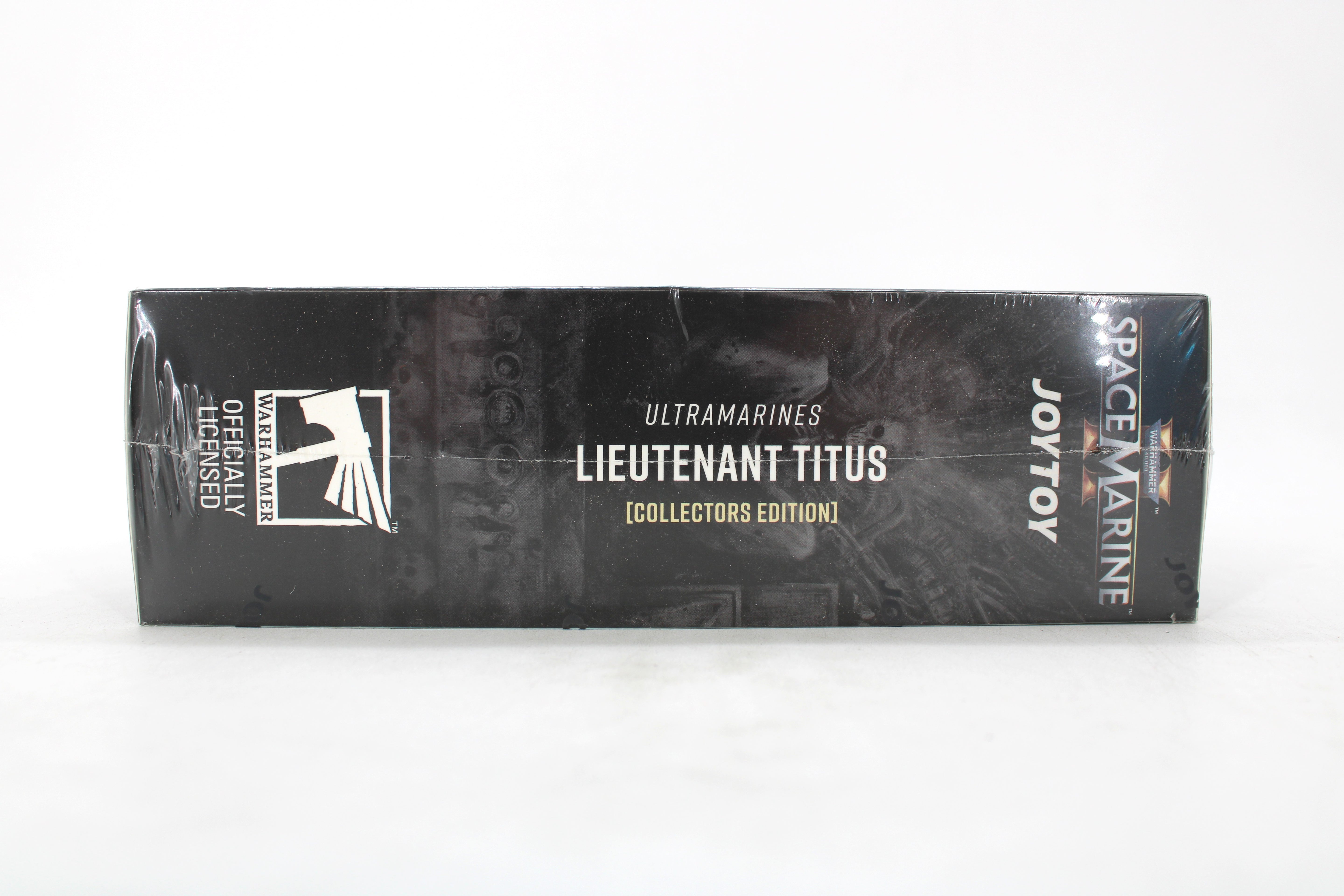 Warhammer 40k: Space Marine 2 Ultramarines Lieutenant Titus Collector's Edition Action Figure (2025 JOYTOY) - view 5