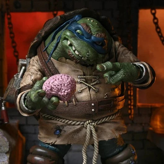 Universal Monsters x Teenage Mutant Ninja Turtles Ultimate Leonardo as The Hunchback