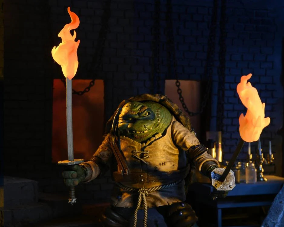 Universal Monsters x Teenage Mutant Ninja Turtles Ultimate Leonardo as The Hunchback
