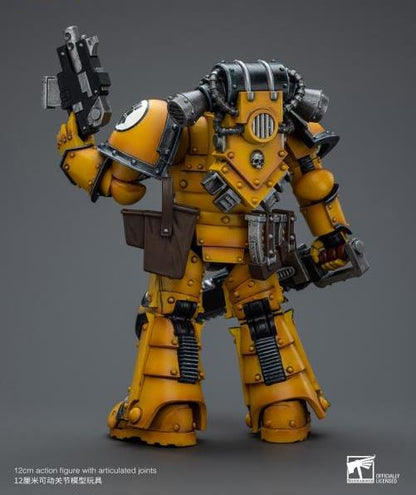 Warhammer: The Horus Heresy Imperial Fists Legion MkIII Despoiler Squad Legion Despoiler with Chainsword 1/18 Scale Action Figure