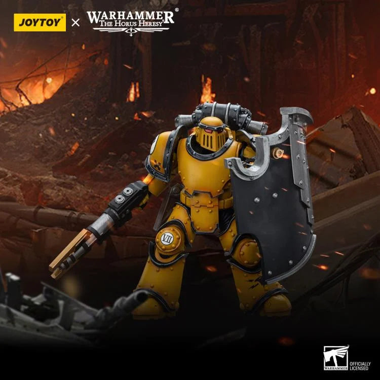 Warhammer: The Horus Heresy Imperial Fists Legion MkIII Breacher Squad Legion Breacher with Lascutter 1/18 Scale Action Figure