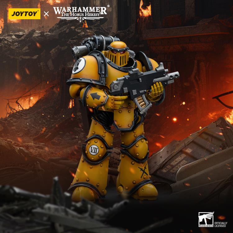 Warhammer: The Horus Heresy Imperial Fists Legion MkIII Tactical Squad Legionary with Bolter 1/18 Scale Action Figure