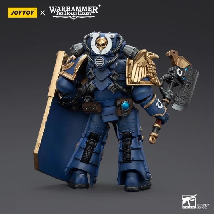 Warhammer: The Horus Heresy Ultramarines Invictarus Suzerain Squad Suzerain 2 1/18 Scale Action Figure