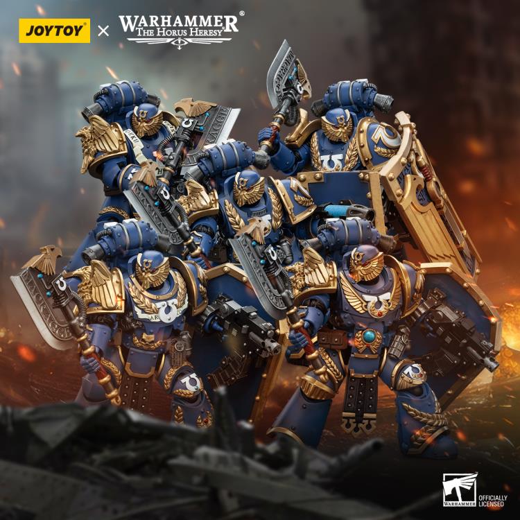 Warhammer: The Horus Heresy Ultramarines Invictarus Suzerain Squad Suzerain 2 1/18 Scale Action Figure