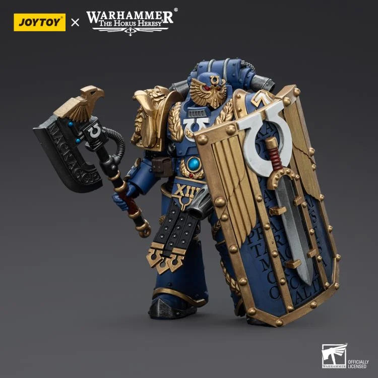 Warhammer: The Horus Heresy Ultramarines Invictarus Suzerain Squad Suzerain 2 1/18 Scale Action Figure