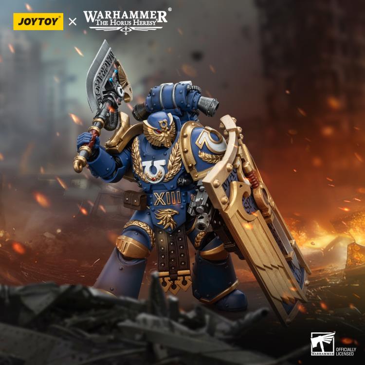 Warhammer: The Horus Heresy Ultramarines Invictarus Suzerain Squad Suzerain 5 1/18 Scale Action Figure