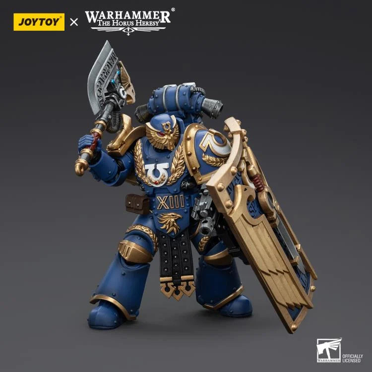 Warhammer: The Horus Heresy Ultramarines Invictarus Suzerain Squad Suzerain 5 1/18 Scale Action Figure