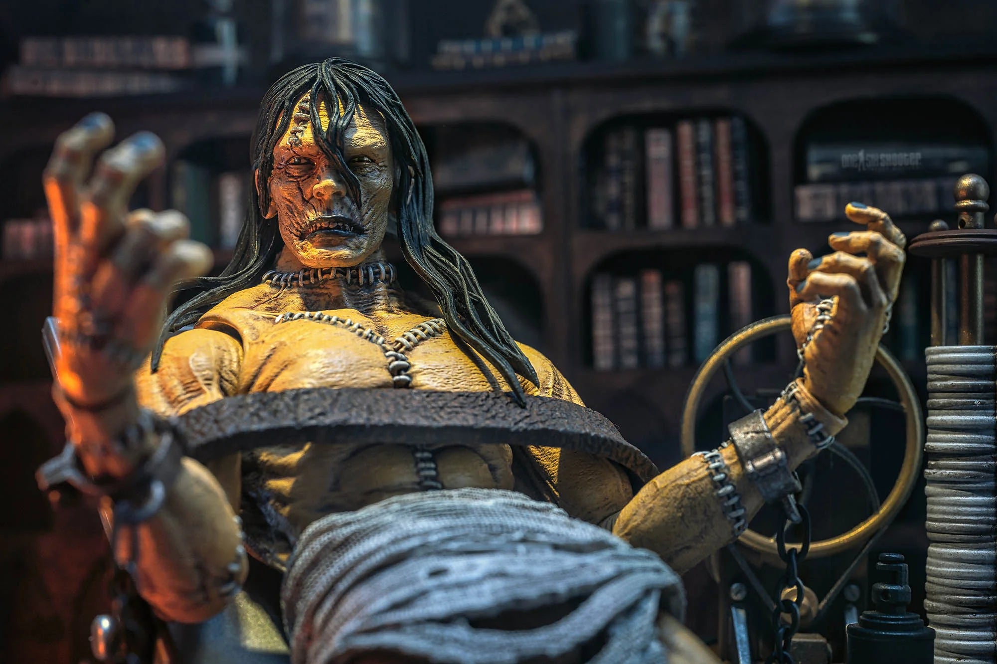 FIGURA OBSCURA - Frankenstein's Monster
