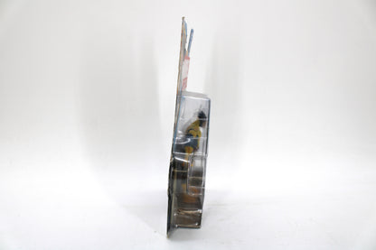 Marvel Universe Wolverine Action Figure (2009 Hasbro) - view 3