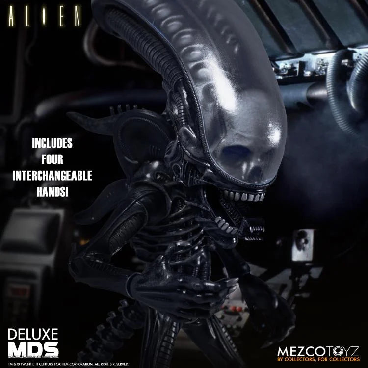 Mezco Designer Series - Deluxe Alien Set