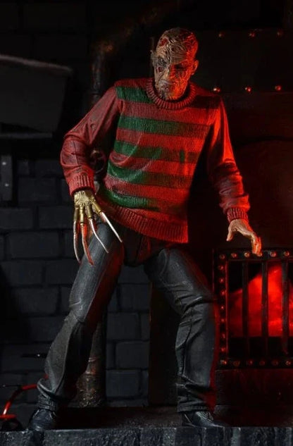 A Nightmare On Elm Street - Ultimate Freddy Krueger Figure