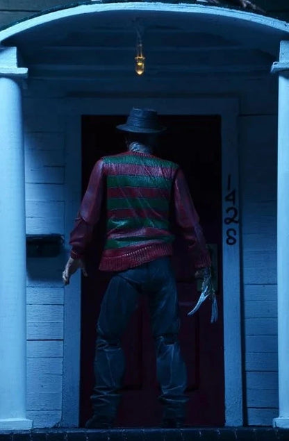 A Nightmare On Elm Street - Ultimate Freddy Krueger Figure