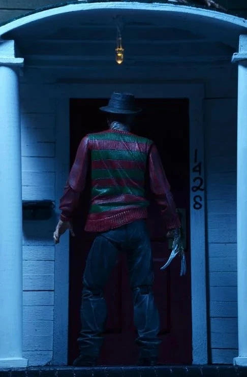 A Nightmare On Elm Street - Ultimate Freddy Krueger Figure
