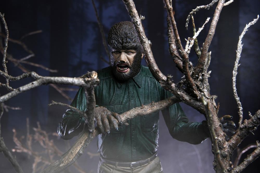 Universal Monsters NECA Ultimate The Wolf Man Figure
