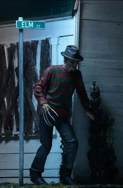 A Nightmare On Elm Street - Ultimate Freddy Krueger Figure
