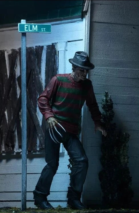 A Nightmare On Elm Street - Ultimate Freddy Krueger Figure