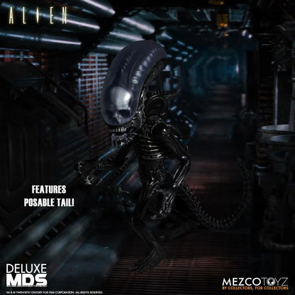 Mezco Designer Series - Deluxe Alien Set