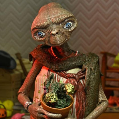 E.T. 40th Anniversary Ultimate Dress Up E.T.