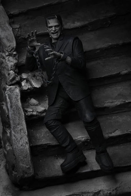 Universal Monsters - Ultimate Frankenstein's Monster (Black & White)