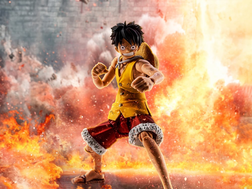 Monkey D. Luffy S.H.Figuarts 5.7-Inch Figure — Dynamic Battle Pose Against Fire Background