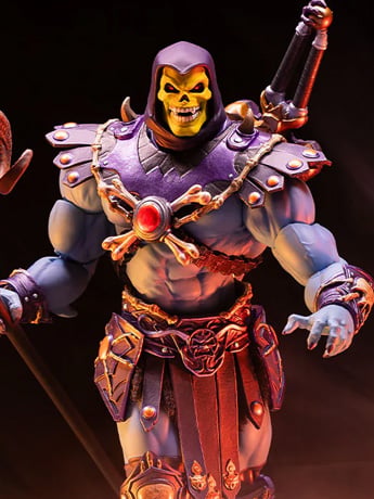 Skeletor MOTU 200X Mondo 1/12 Scale Figure — Figure Detail Close-Up Showing Armored Chest and Bone Cross