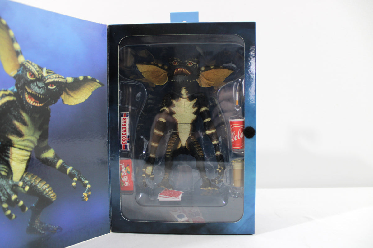 NECA Gremlins Ultimate Gremlin Figure — Interior Tray with Figure and Accessories Display