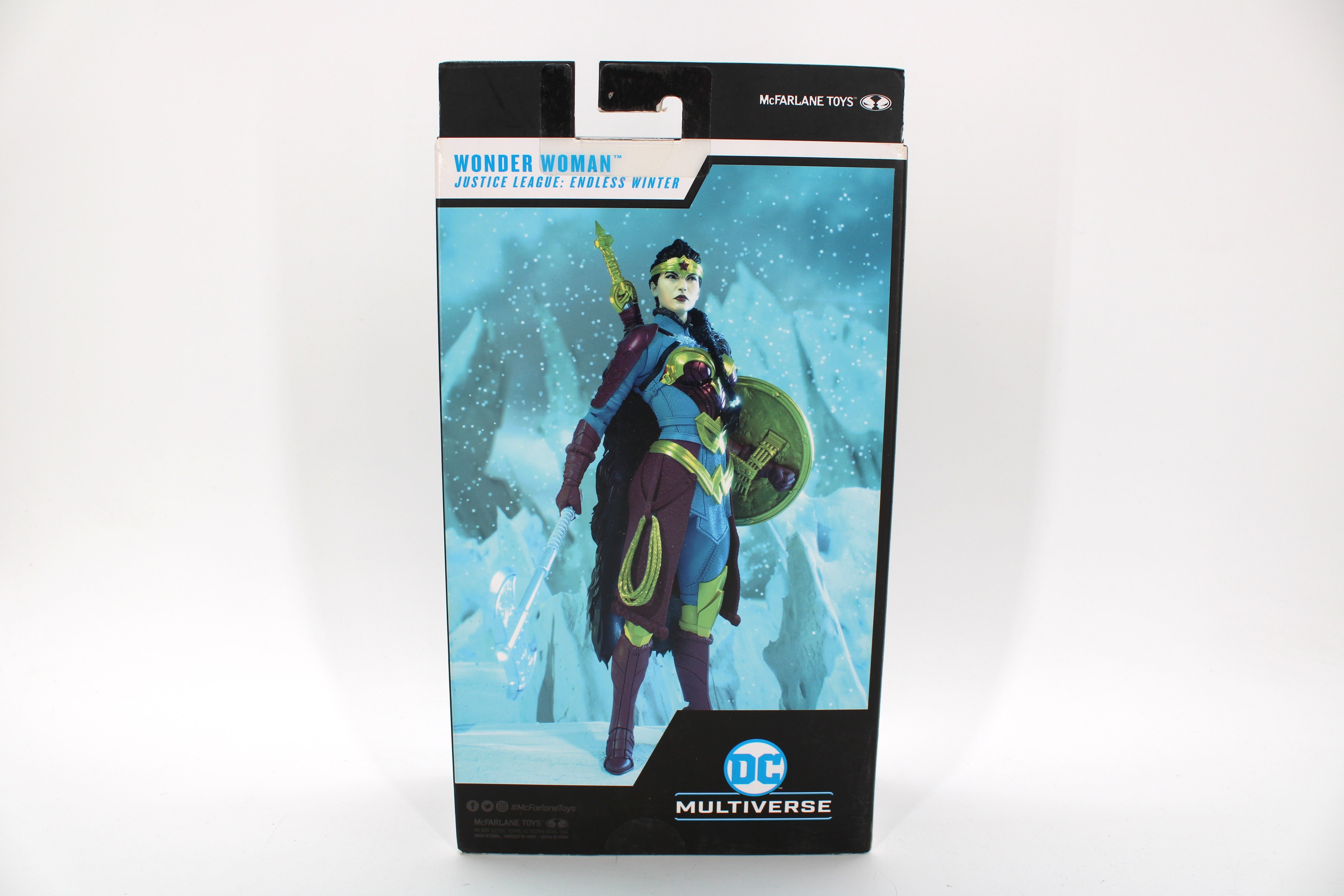 Wonder Woman DC Multiverse Gold Label Endless Winter Figure — Box Back with Full-Figure Promotional Art