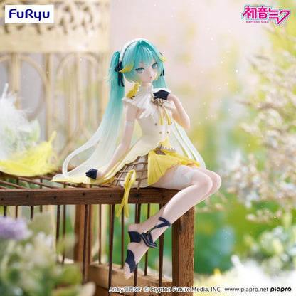 Hatsune Miku Canary Bird Noodle Stopper Figure — Three-Quarter View Showing Full Outfit