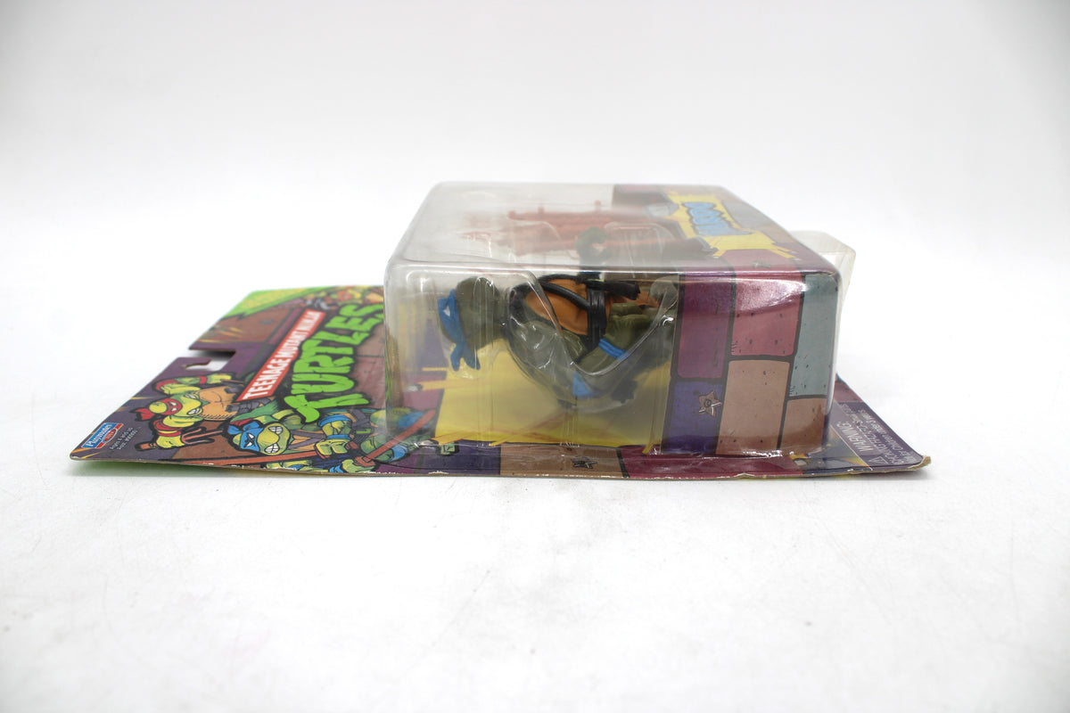 Leonardo TMNT Classic Collection 2013 Carded Figure — Side View Showing Bubble Depth