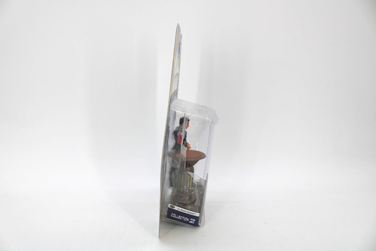 Lt. Dannl Faytonni Star Wars AOTC Carded Figure — Side View Collection 2 Label