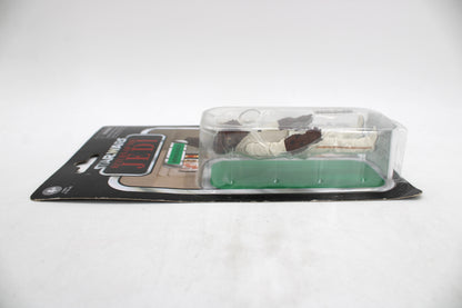 Admiral Ackbar Vintage Collection VC22 — Bubble Detail Side View