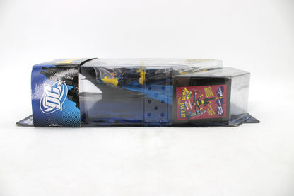 Batgirl DC Batman Legacy Edition Series 2 Figure — Side View with Detective Comics Poster Insert