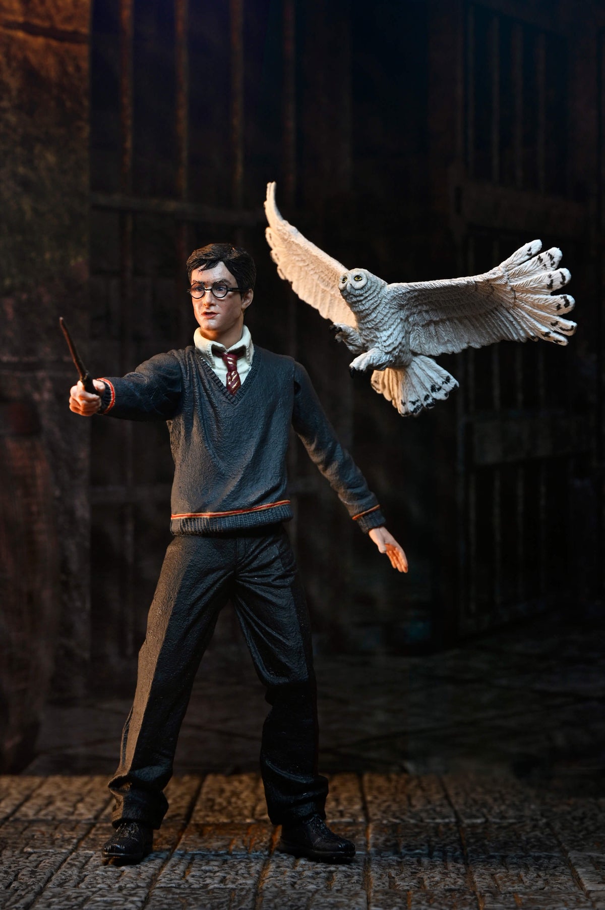 Harry Potter Legacy Collection 7-Inch Figure — Full Body Front View with Hedwig