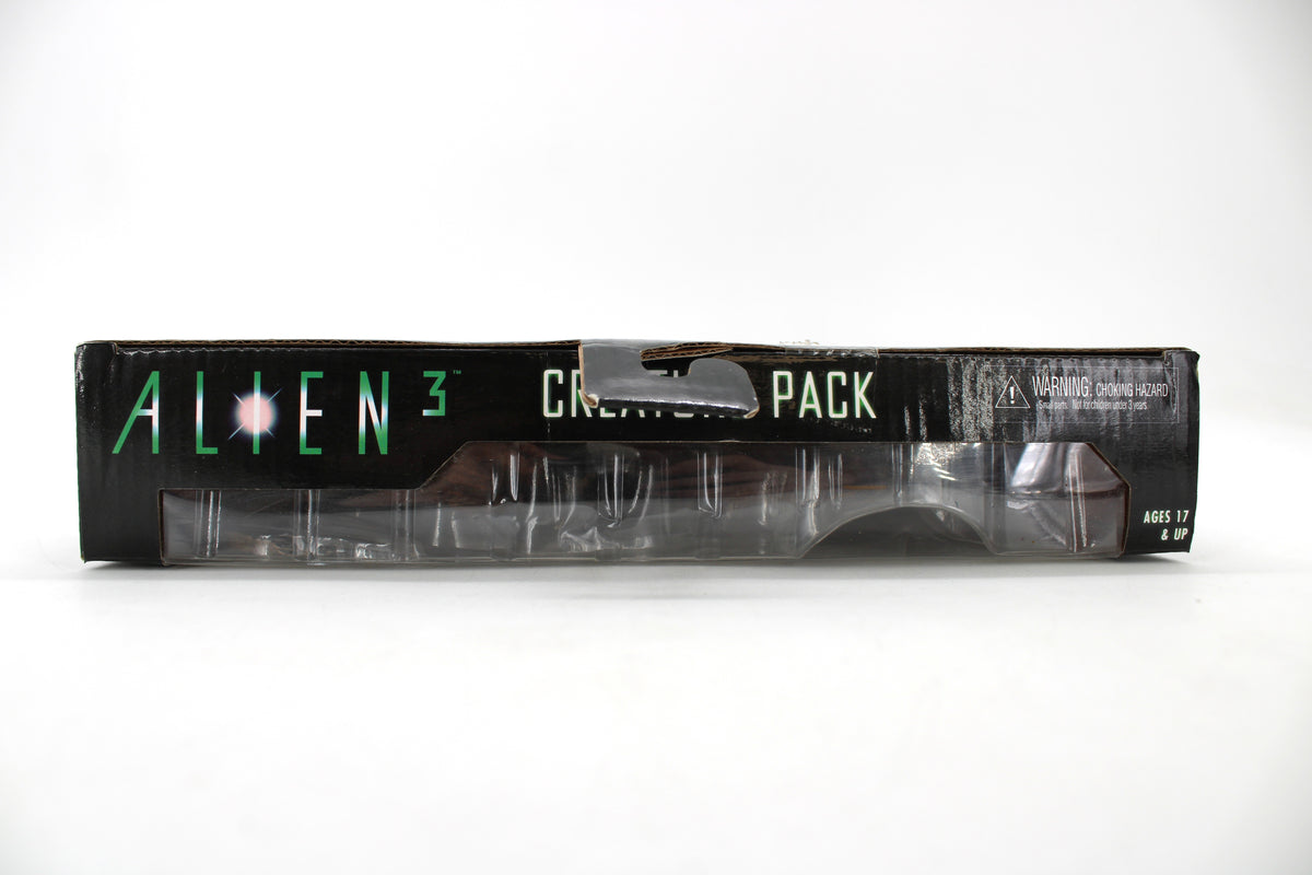 NECA Alien 3 Creature Pack 2019 — Box Side View Showing Alien 3 Logo and Age Rating