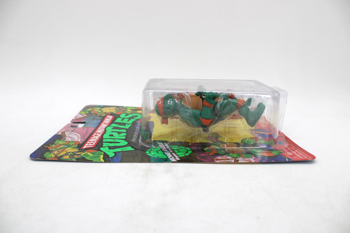 Michaelangelo TMNT Retro Classic 2021 Carded Figure — Side View Bubble Detail
