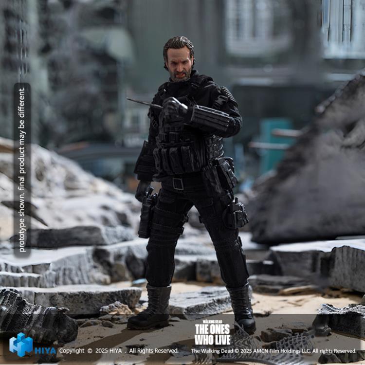 Rick Grimes Exquisite Super 1/12 Figure — Dynamic Combat Stance with Rifle on Debris