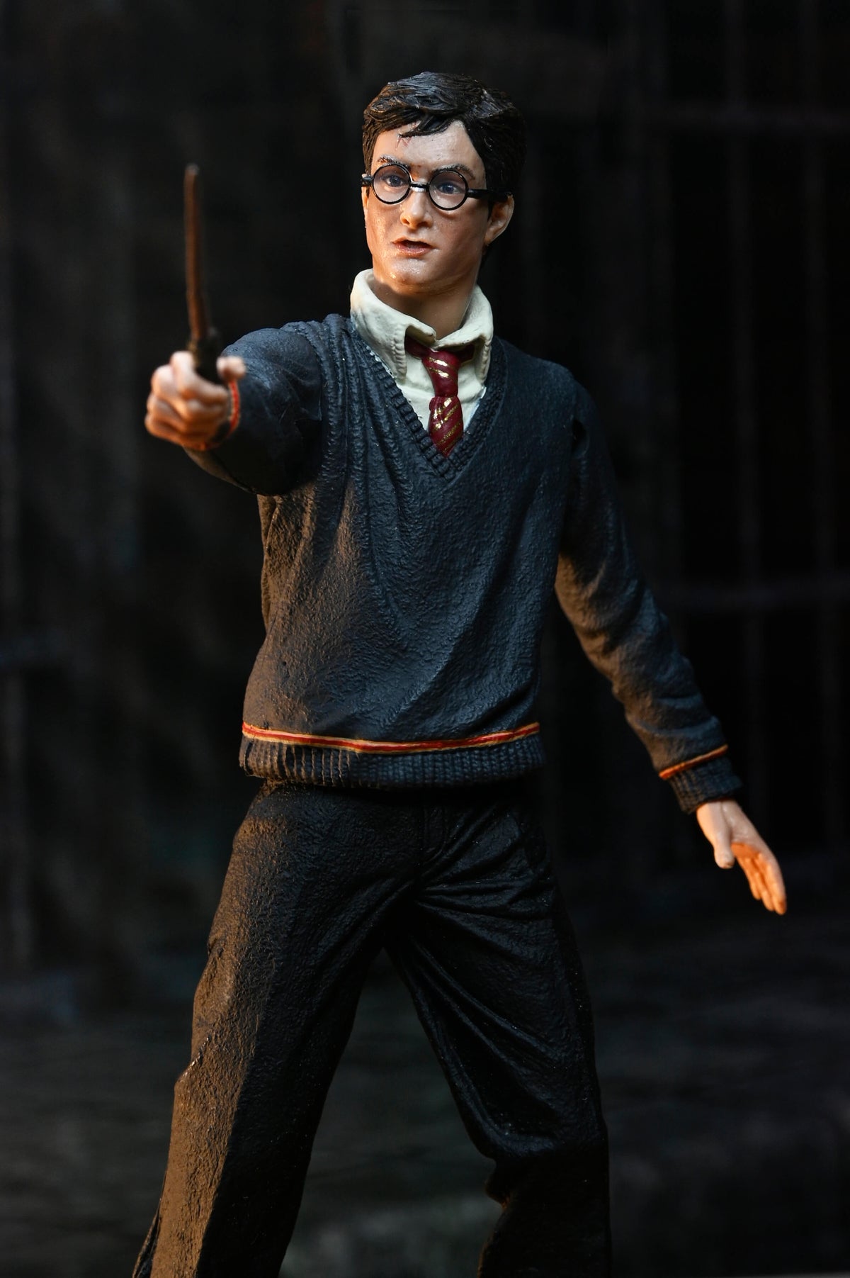 Harry Potter Legacy Collection 7-Inch Figure — Figure Detail Wand Casting Pose