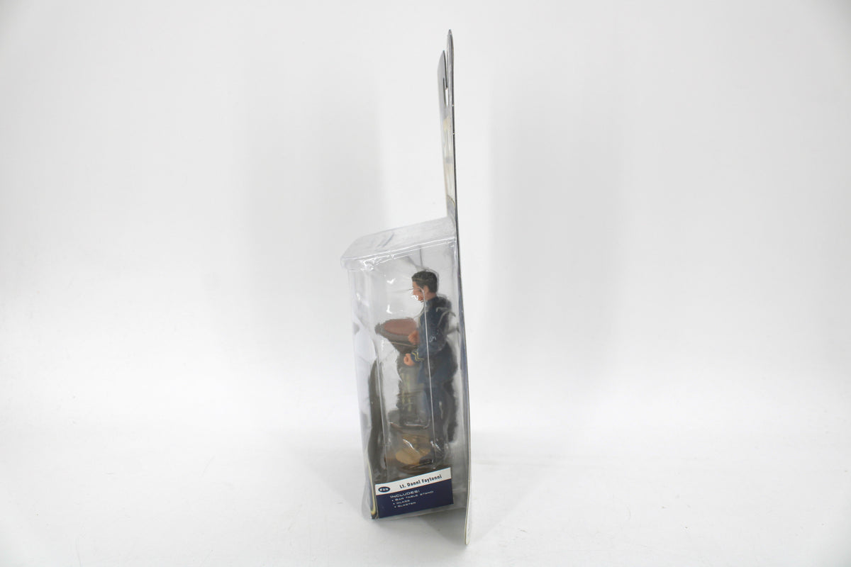 Lt. Dannl Faytonni Star Wars AOTC Carded Figure — Bubble Detail with Accessories