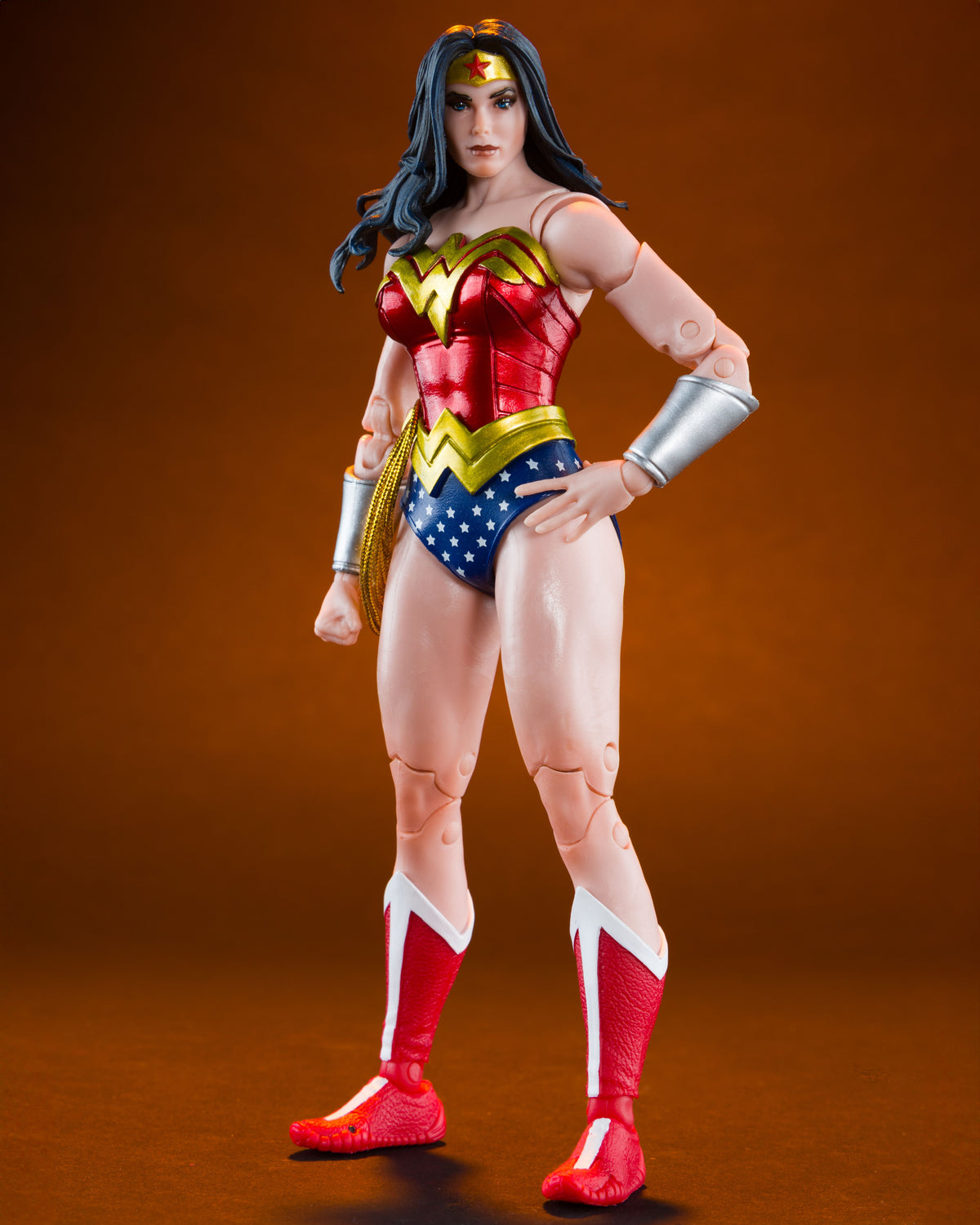 Wonder Woman Classic DC Multiverse 7-Inch Figure — Front View Standing Pose