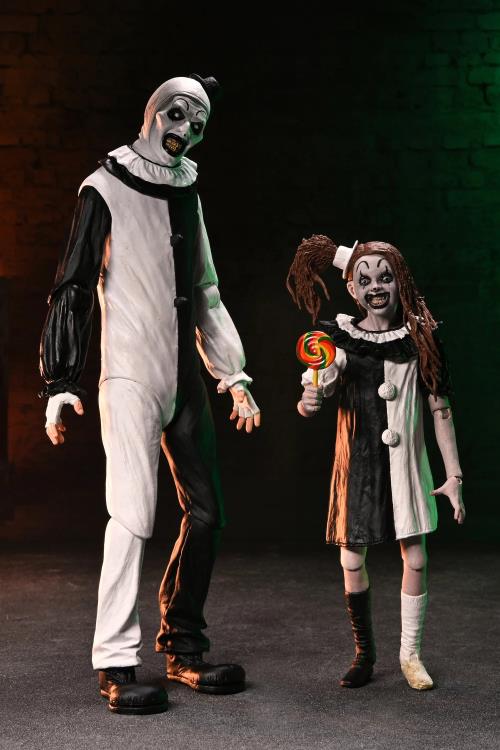 Art the Clown & Little Pale Girl Terrifier 2 NECA Ultimate 7-Inch — Little Pale Girl Holding Lollipop Accessory