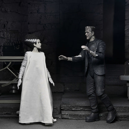 Bride of Frankenstein Universal Monsters 7-Inch Two-Pack — Monster Reaching Toward Bride Pose